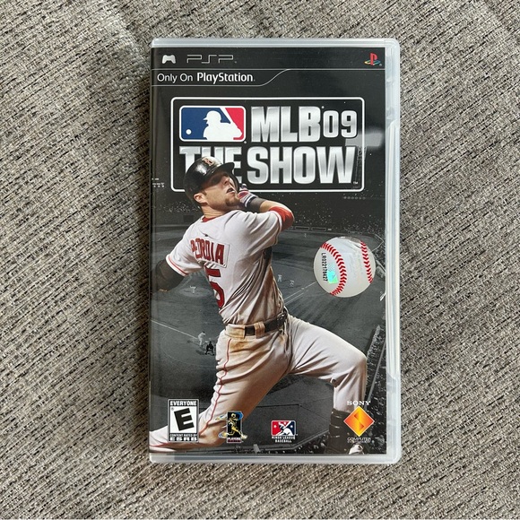 MLB 09 The Show PSP Game - Picture 2 of 5